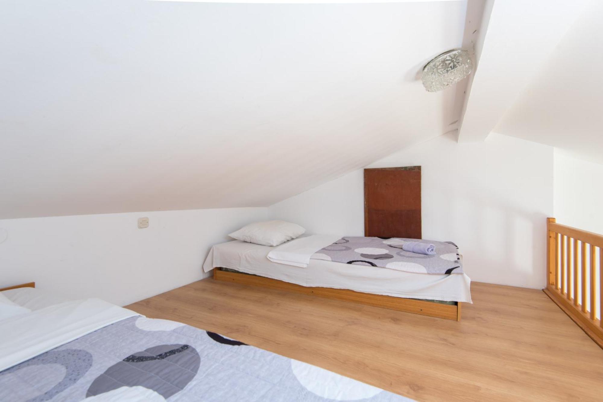 Apartments With A Parking Space Zuljana, Peljesac - 4574 Rom bilde